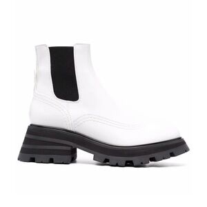 Alexander McQueen White and Black Wander Ridged-Style Leather Boots